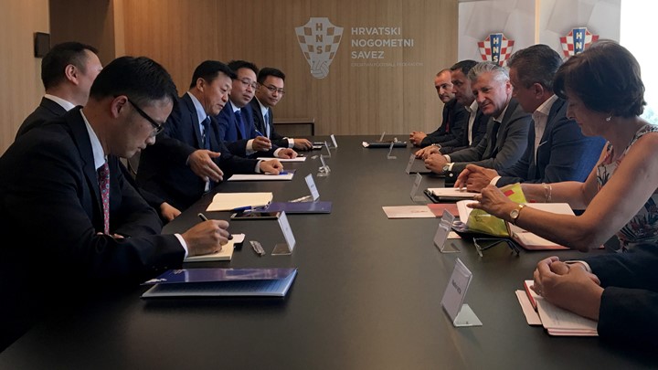 Croatian Chinese Football Federations Sign Partnership Agreement in Zagreb