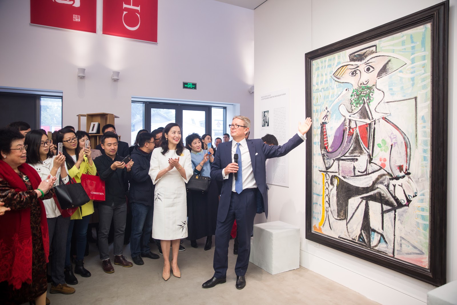 Jinqing with jussi pylkka nen Christies global president at Christies Beijing art space to unveil a major Picassos work 