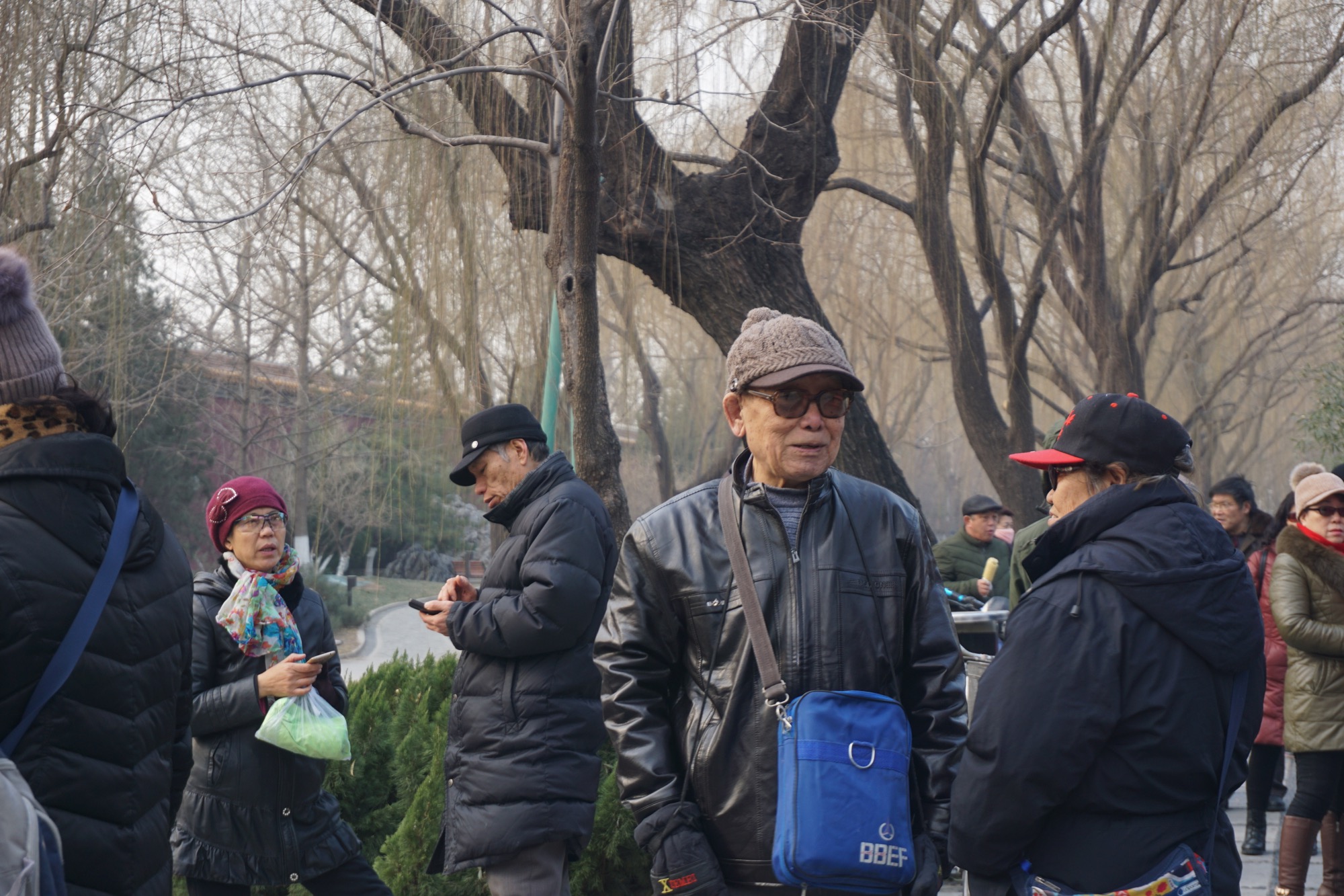 In Beijing, two parks where the old and single look to mingle – The ...