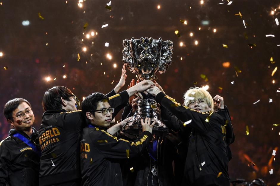 Shanghai Esports Team Wins League of Legends World Championship
