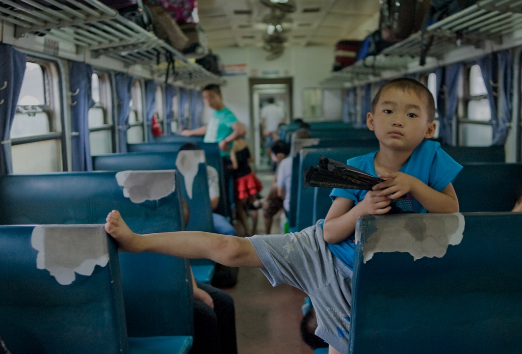 QianHaifeng Train number 2191 from Zhengzhou to Wenzhou on 30 June 2014 4