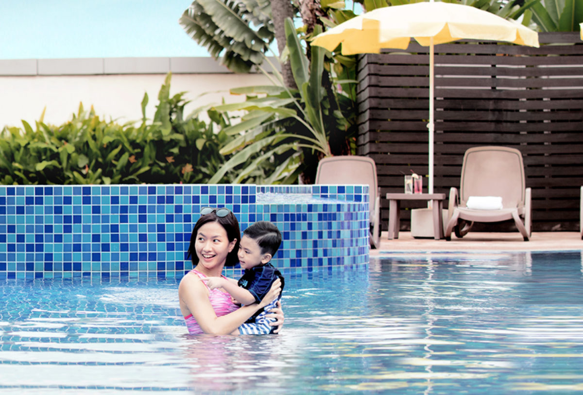 swimming pool