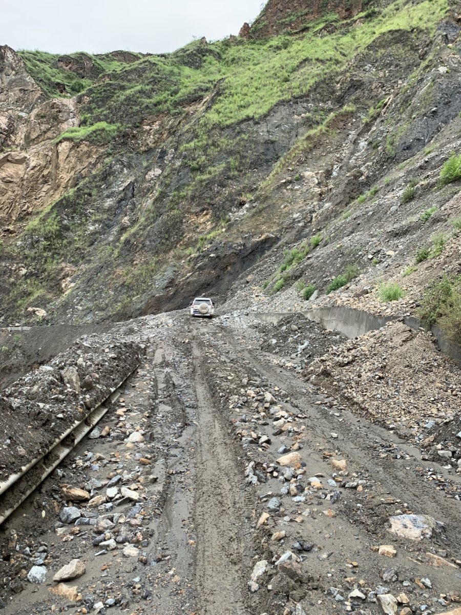 Mud-covered roads in southern Sichuan